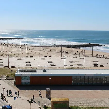 Rose's House アパート